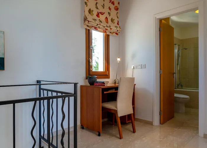 Vila 3 Bedroom Cardia With Private Pool, Aphrodite Hills