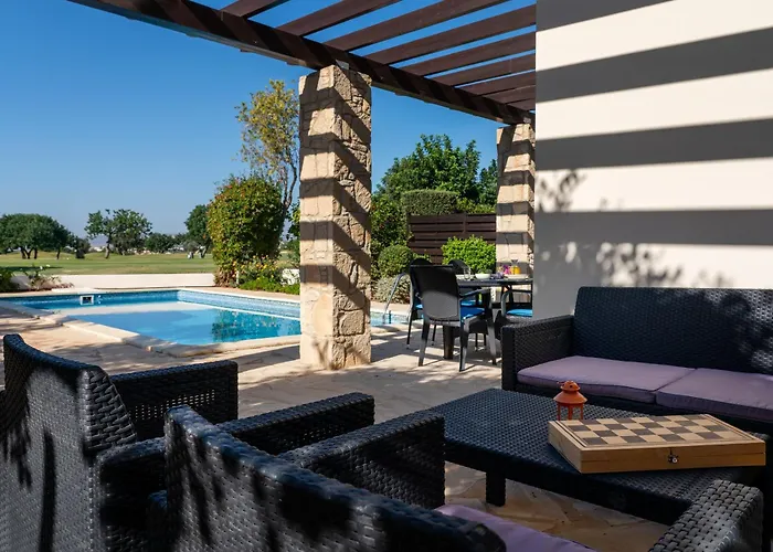 Vila 3 Bedroom Cardia With Private Pool, Aphrodite Hills