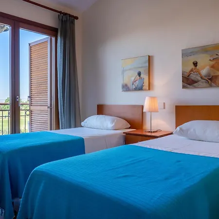 Villa 3 Bedroom Cardia With Private Pool, Aphrodite Hills