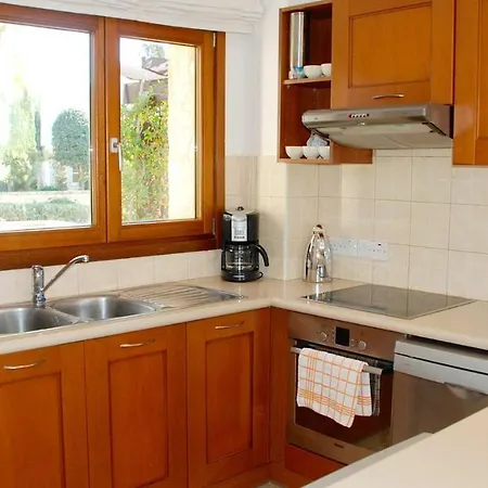 3 Bedroom Cardia With Private Pool, Aphrodite Hills Villa